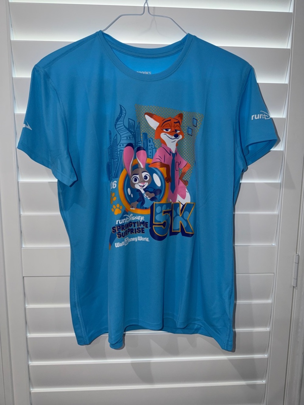NEW-Adult Disney Blue 5K Graphic Tee with Nick & Judy-XL